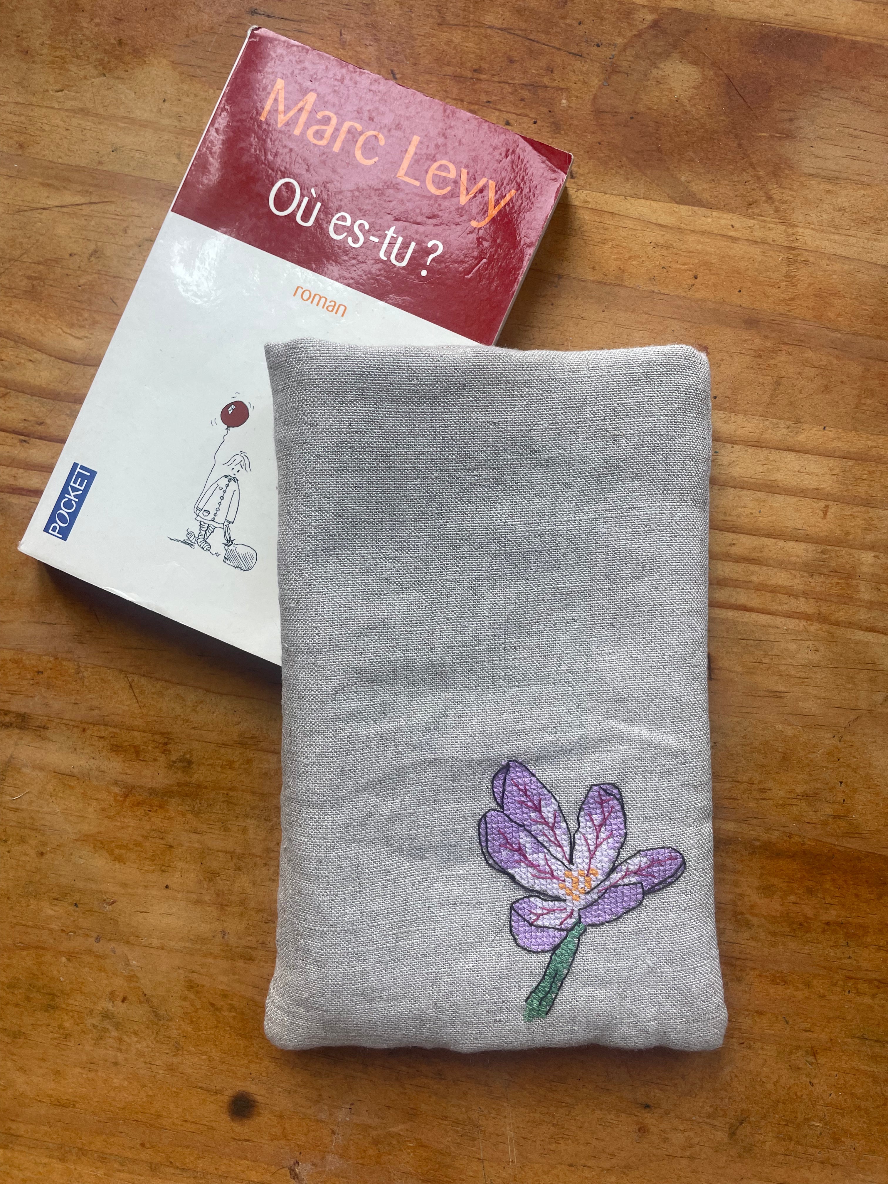 Pochette à livre crocus et mésange - Taille S